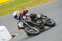 enduro-digital-images;event-digital-images;eventdigitalimages;mallory-park;mallory-park-photographs;mallory-park-trackday;mallory-park-trackday-photographs;no-limits-trackdays;peter-wileman-photography;racing-digital-images;trackday-digital-images;trackday-photos